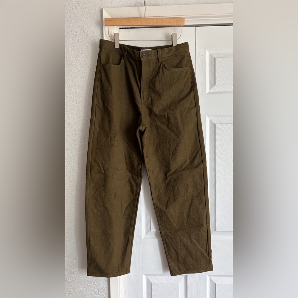 COS | Tapered Leg High Rise Chino Pants Trousers Textured Green Size 12 - Picture 2 of 9